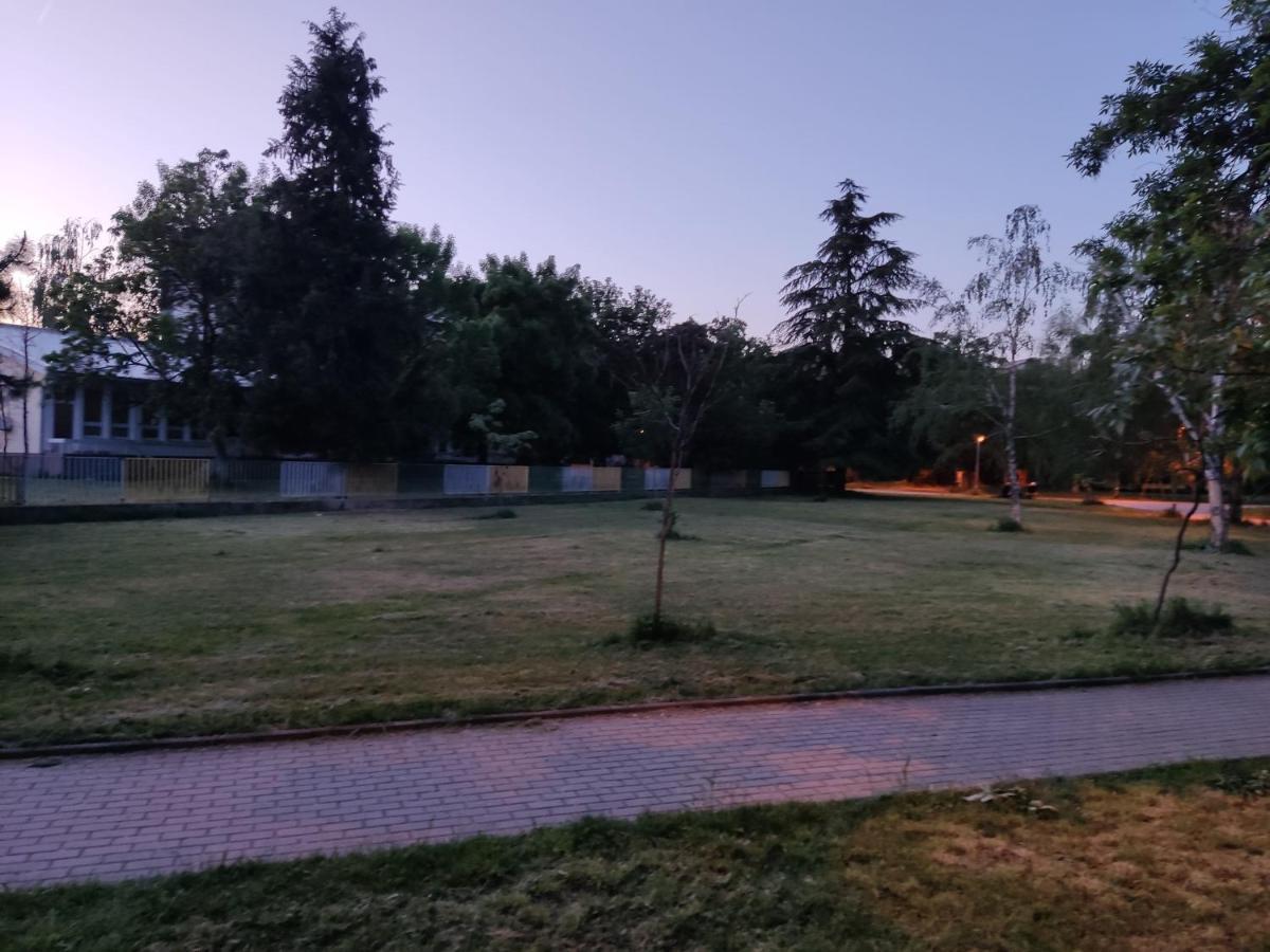Zozi Urban Studio Skopje Exterior foto