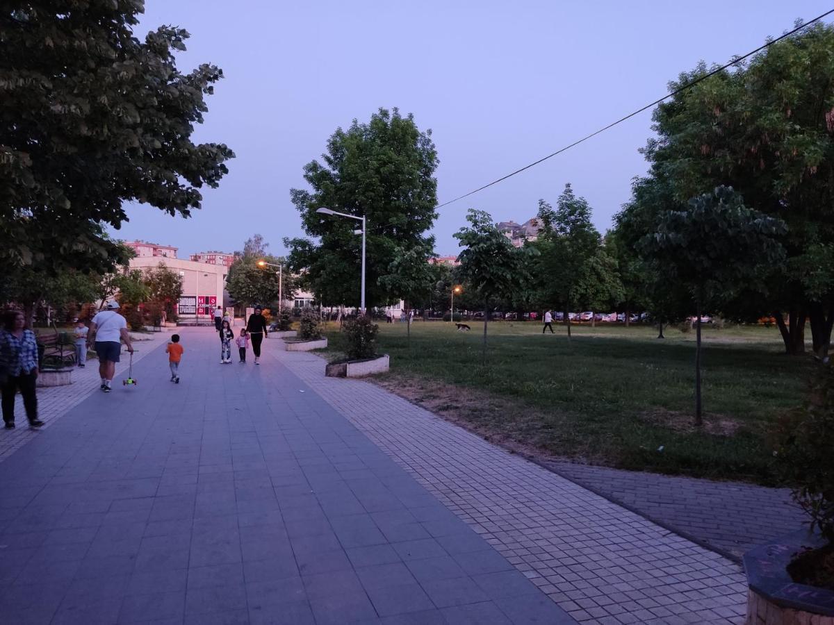 Zozi Urban Studio Skopje Exterior foto